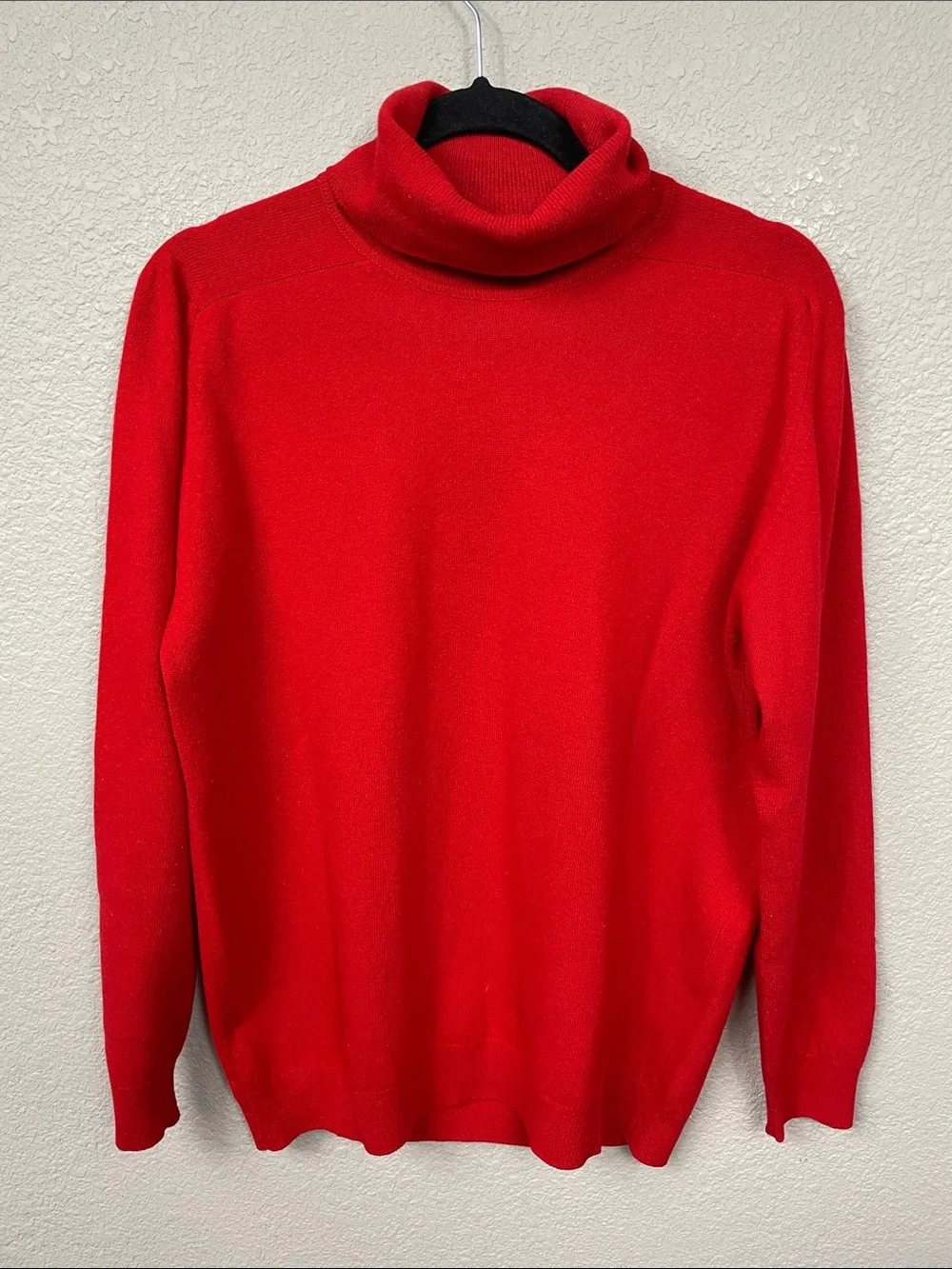 Vintage Pringle of Scotland Cashmere Red Turtleneck Sweater Sz 42